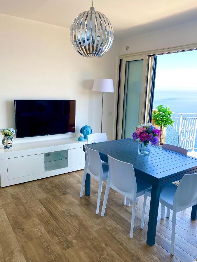 Holiday home Blue Jolie